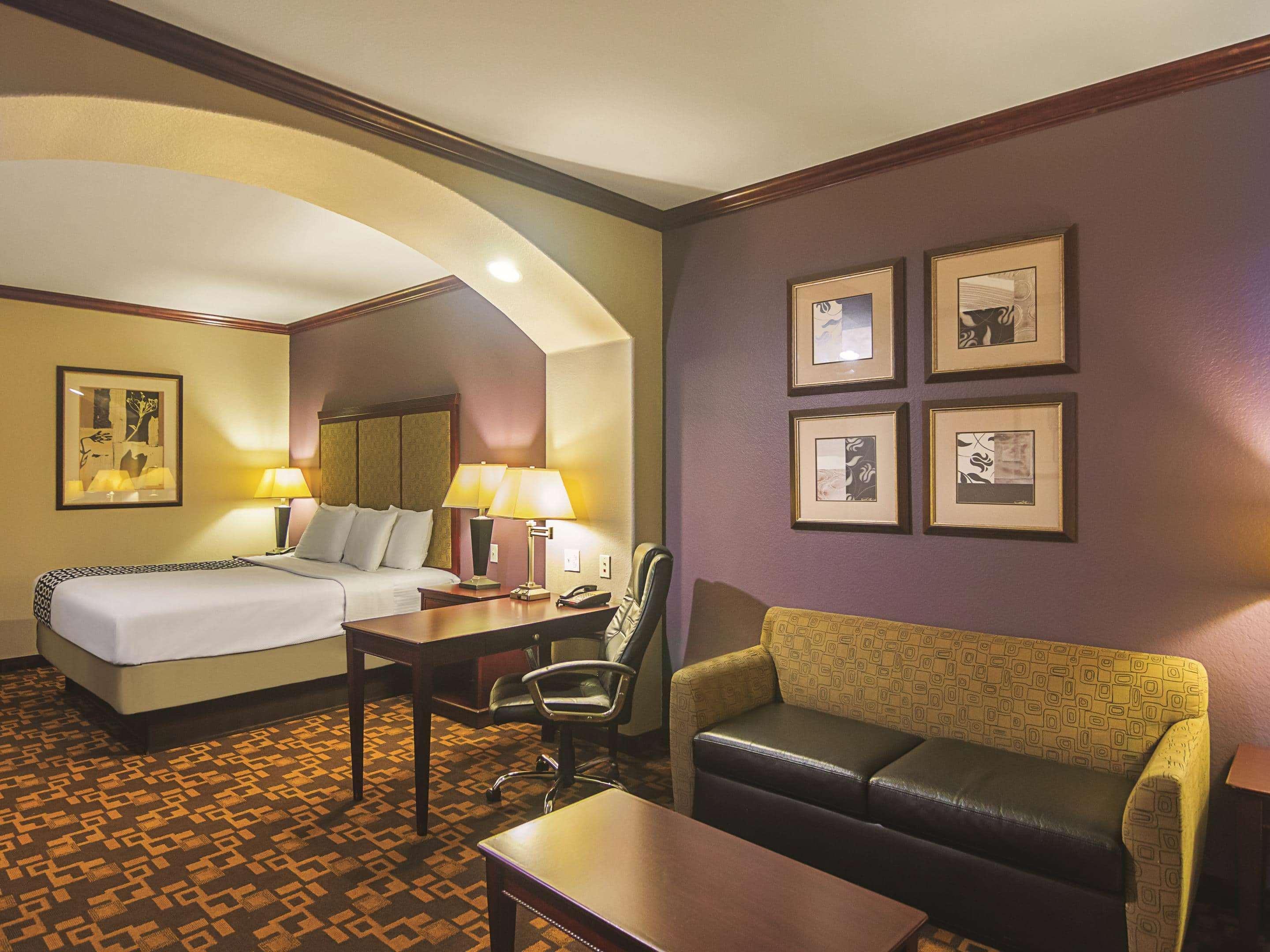 La Quinta By Wyndham Lindale Hotel Bagian luar foto