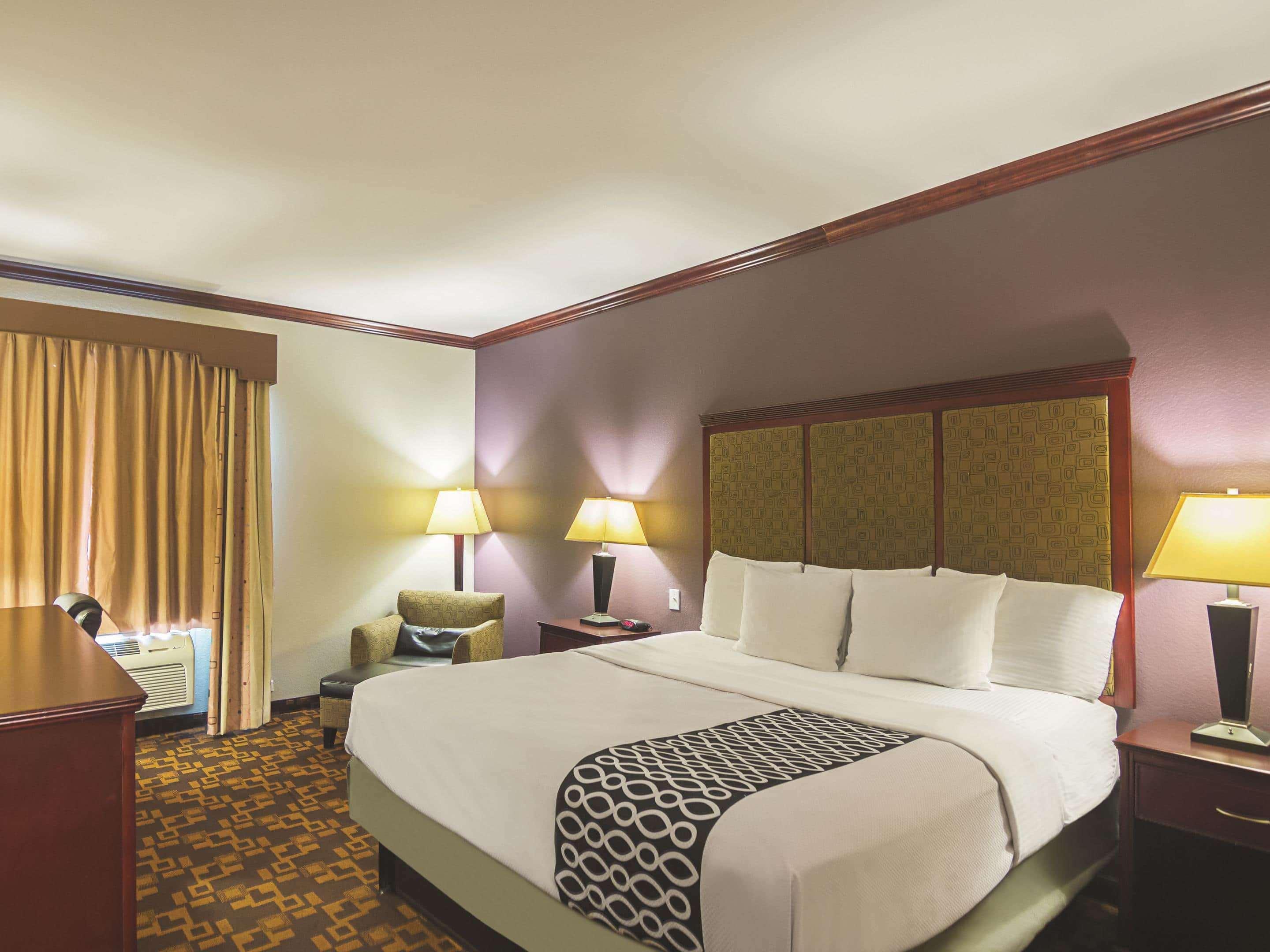 La Quinta By Wyndham Lindale Hotel Bagian luar foto