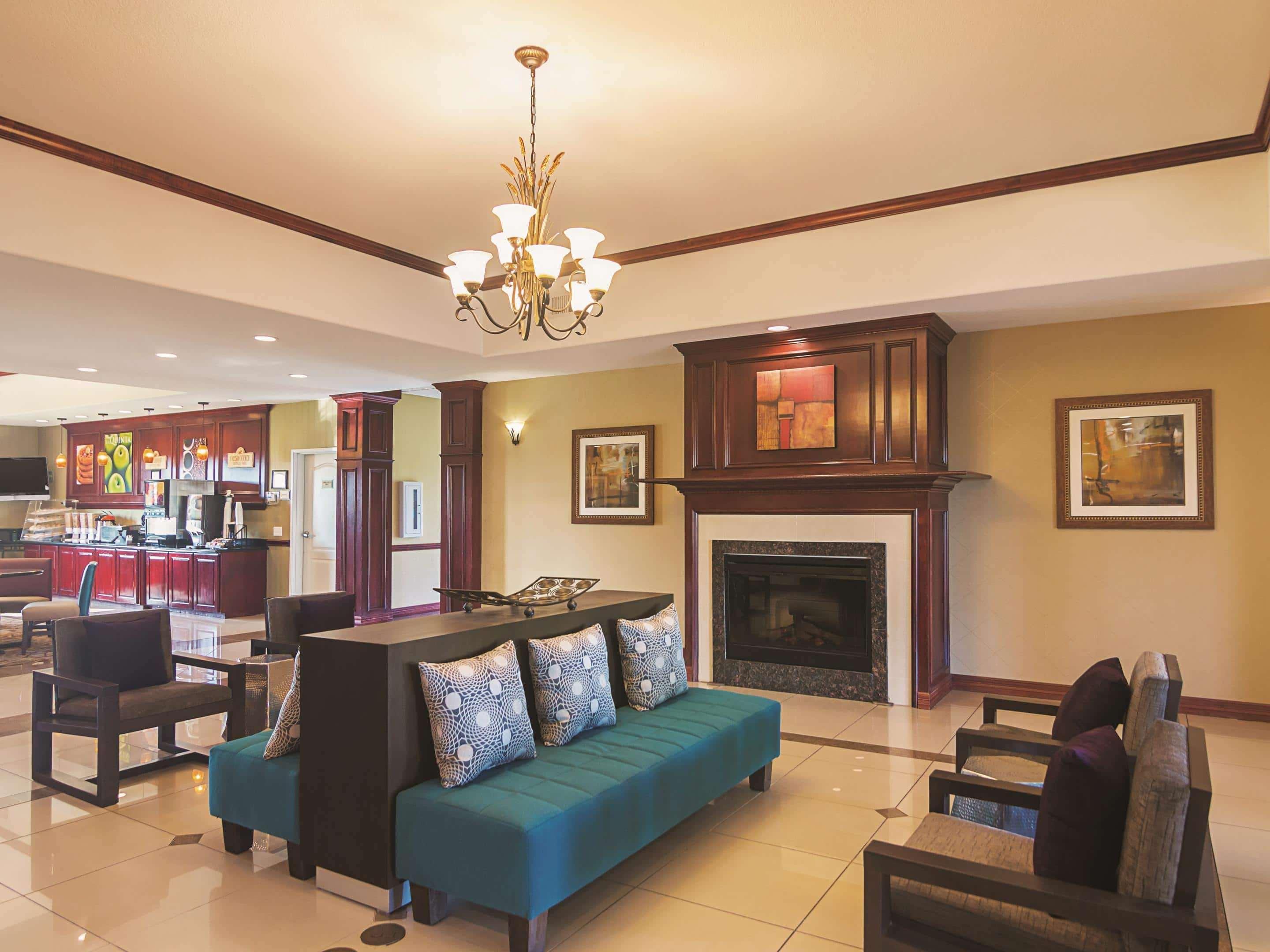 La Quinta By Wyndham Lindale Hotel Bagian luar foto